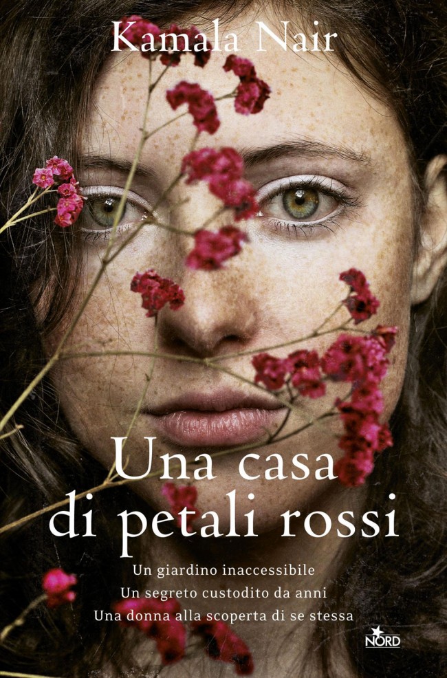 una-casa-di-petali-rossi