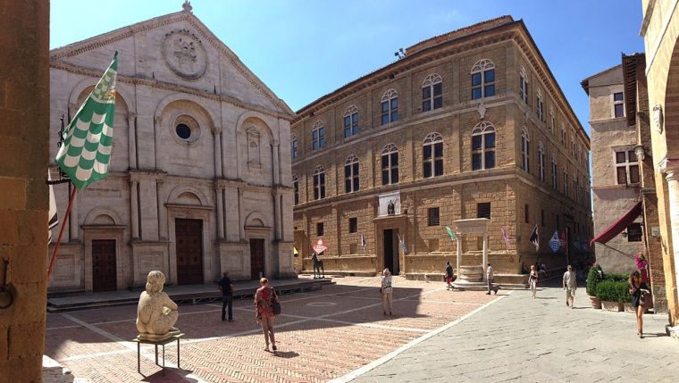 Piazza Pio Ii Pienza