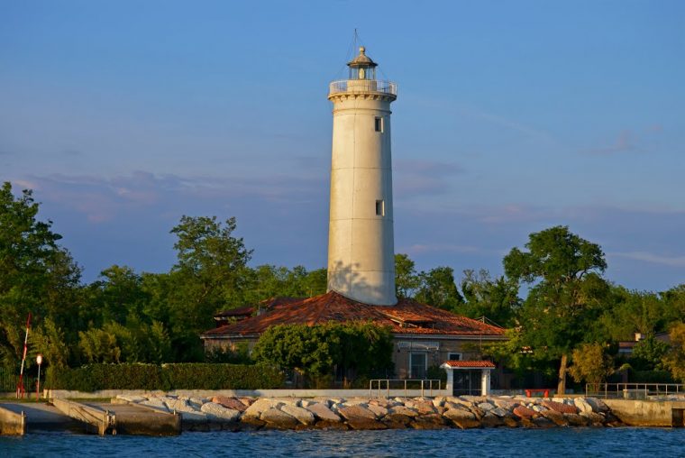 faro di Rocchetta