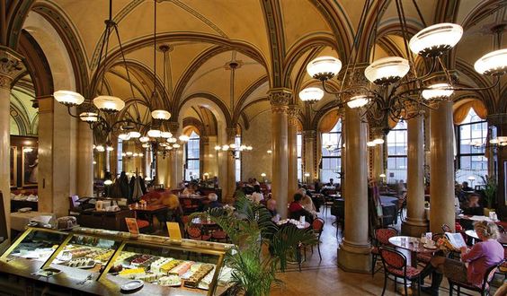 Vienna. Caffetterie e ristoranti artistici